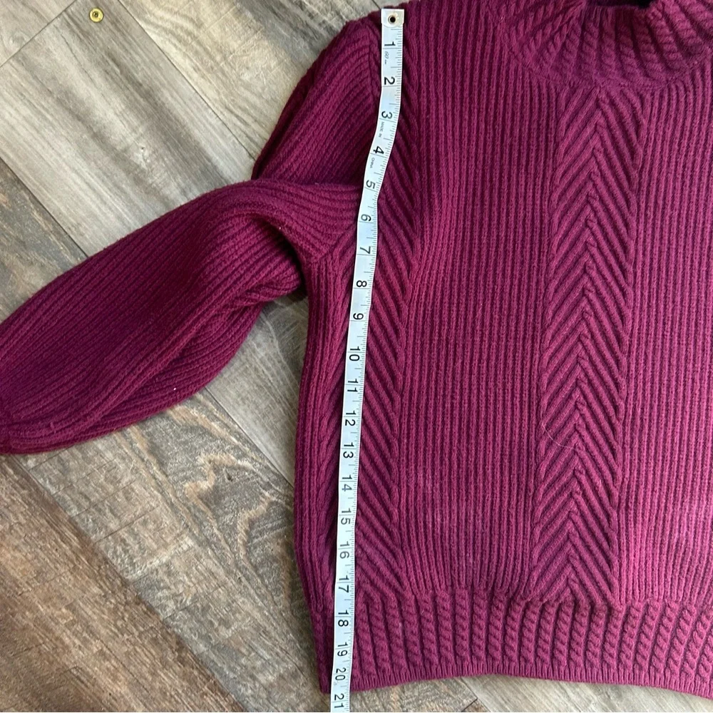 Philosophy Cable Knit Magenta Sweater Women’s Medium.